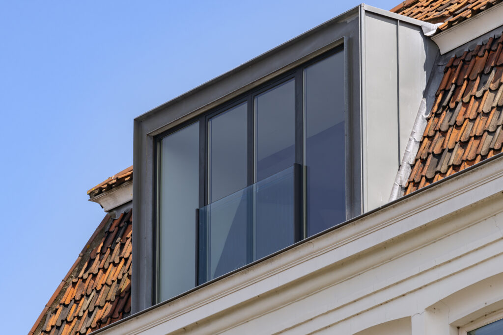 Luxe dakkapel plaatsen door klusjesman