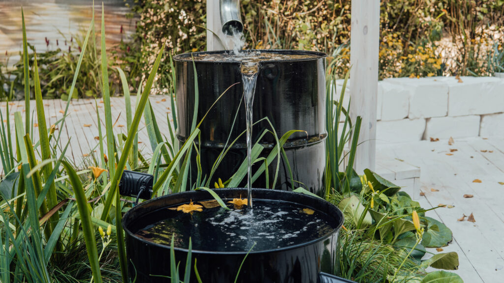 Water besparen met een regenton