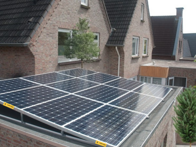 zonnepanelen verplaatsen op garage